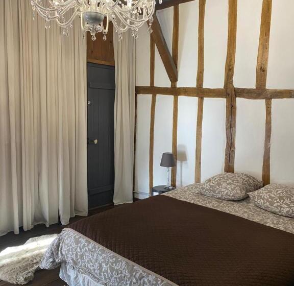 تختخواب و صبحانه Chaleureux