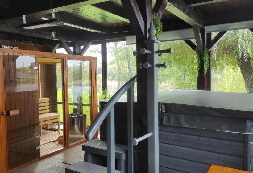 هتل Pensiunea Popasul Codrenilor