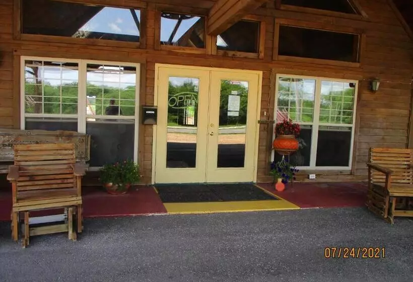 モーテル Sundown Motor Lodge