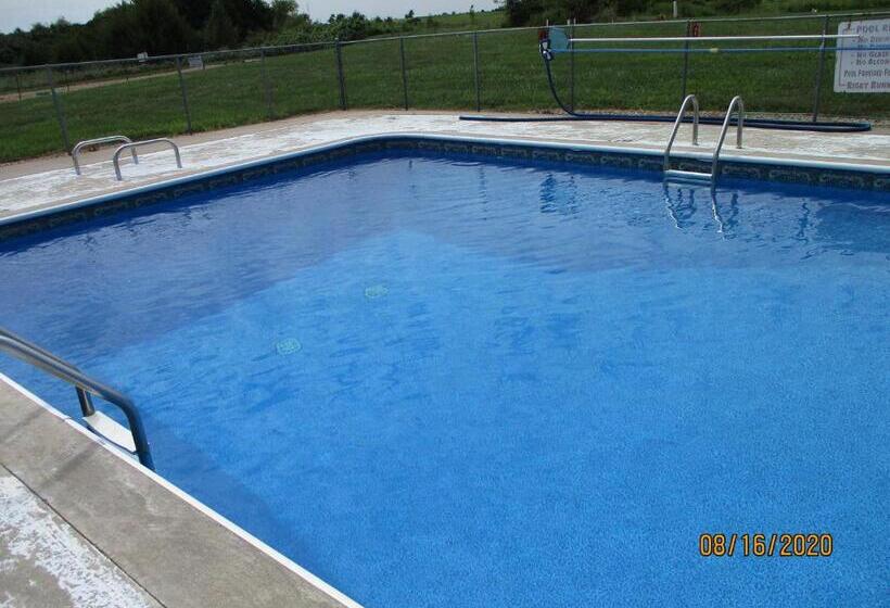 فندق على الطريق Sundown Motor Lodge