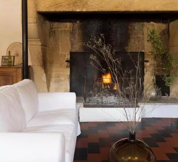 Aamiaismajoitus (B&B) Château De Martigny