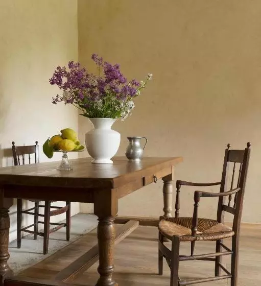 Aamiaismajoitus (B&B) Château De Martigny