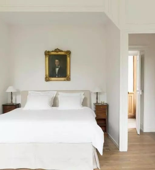 Aamiaismajoitus (B&B) Château De Martigny