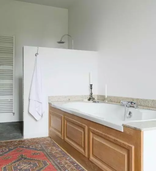 Aamiaismajoitus (B&B) Château De Martigny