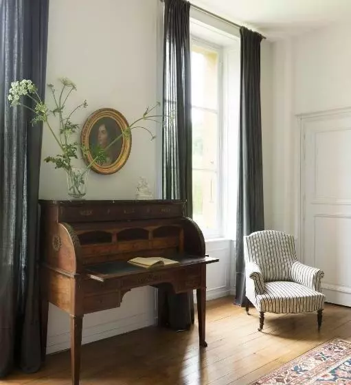 Aamiaismajoitus (B&B) Château De Martigny