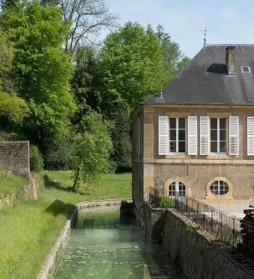Aamiaismajoitus (B&B) Château De Martigny
