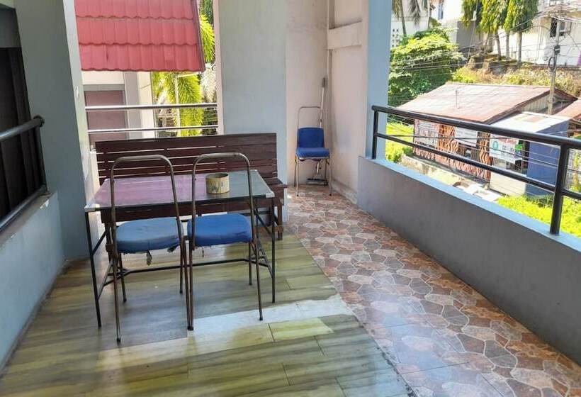 בית מלון כפרי Oyo 91251 Aida Lestari