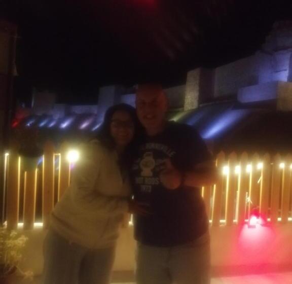 پانسیون Bubble Castle House