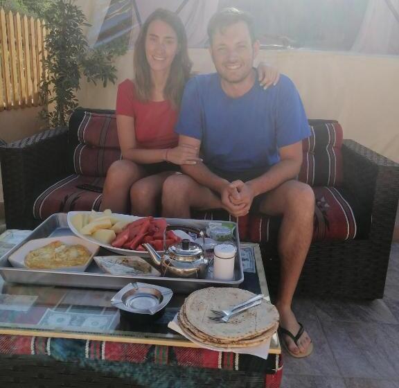 پانسیون Bubble Castle House