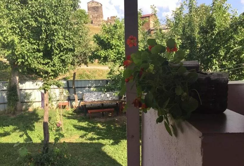 پانسیون Guesthouse Lali Guledani