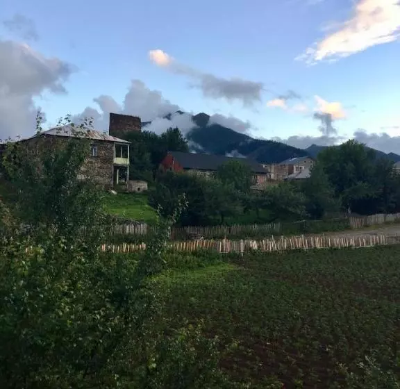 پانسیون Guesthouse Lali Guledani