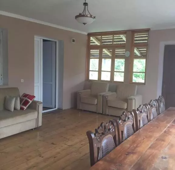 پانسیون Guesthouse Lali Guledani