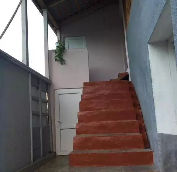 پانسیون Guesthouse Lali Guledani