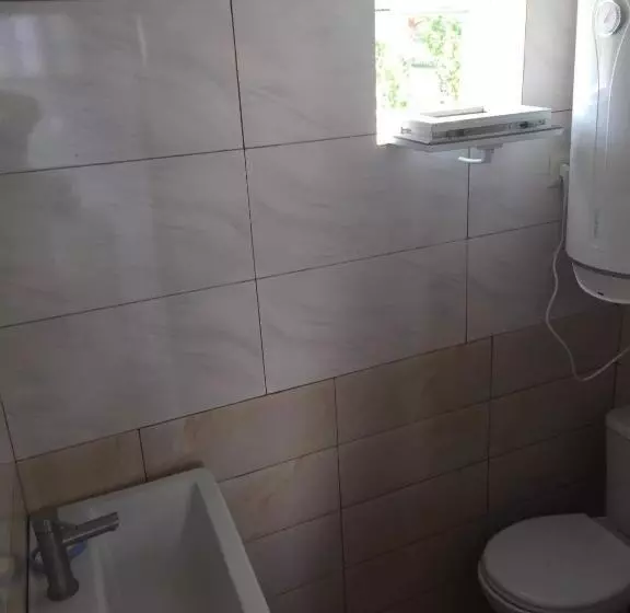 پانسیون Guesthouse Lali Guledani