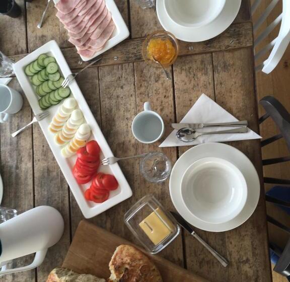 تختخواب و صبحانه Mengi Countryside