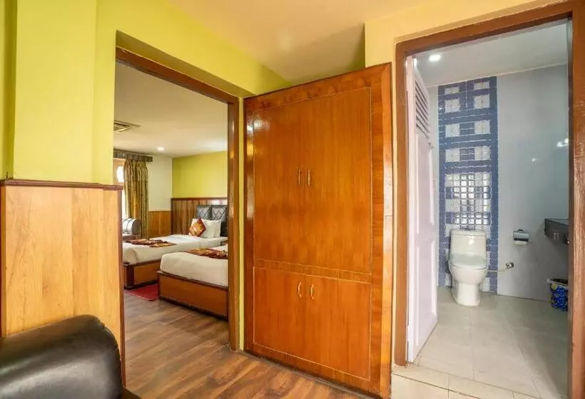 هتل Avocado Orchid Resort
