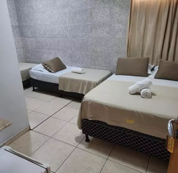 ホテル Goiás Norte