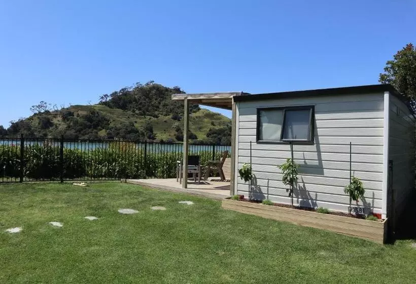 Majatalo Mount And Surf View Cabin