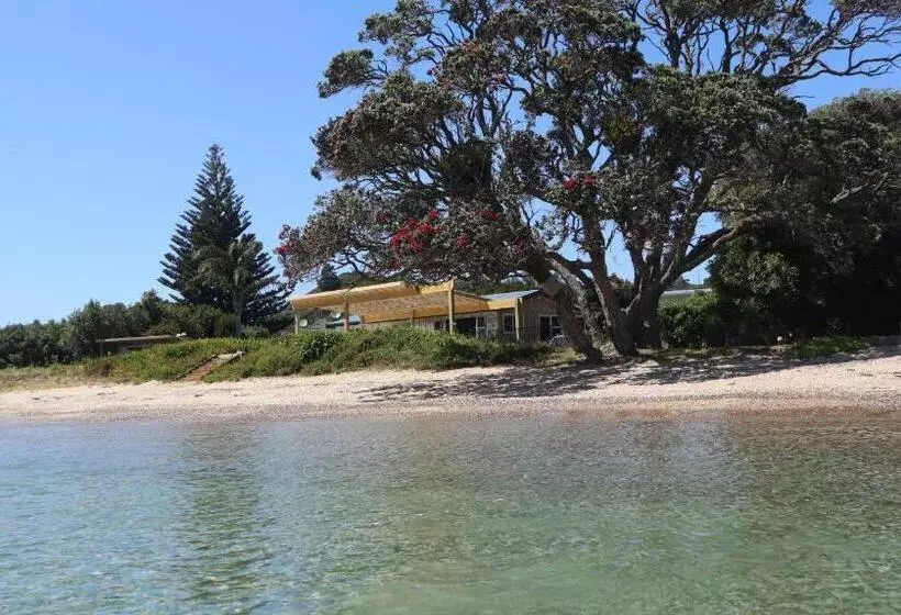 Majatalo Mount And Surf View Cabin