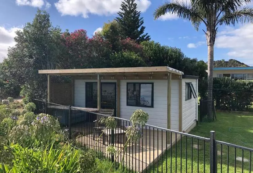 Majatalo Mount And Surf View Cabin