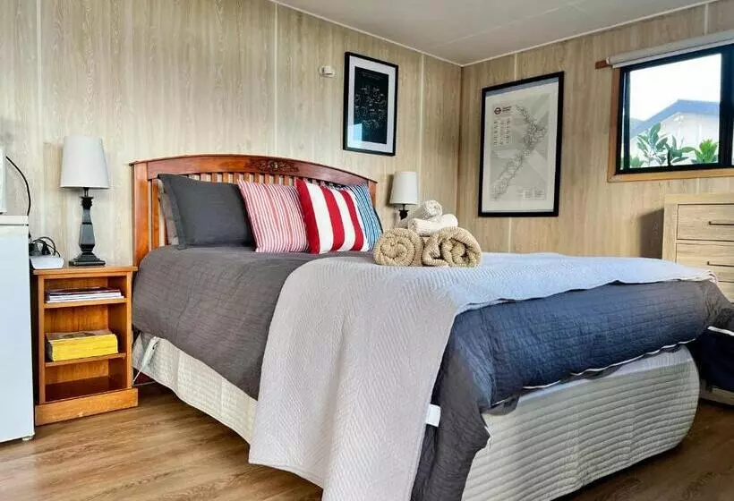 Majatalo Mount And Surf View Cabin