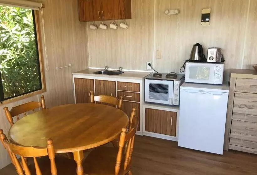 Majatalo Mount And Surf View Cabin