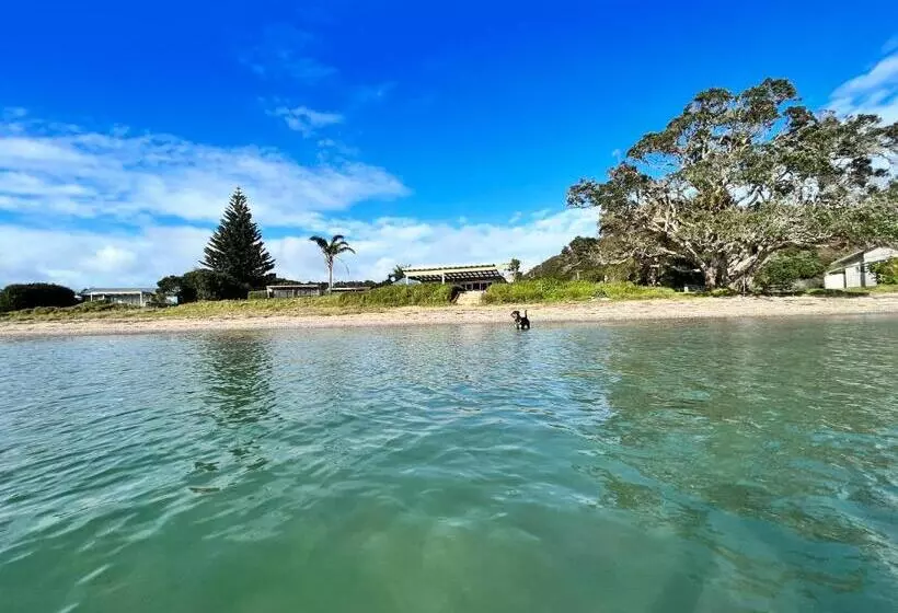 Majatalo Mount And Surf View Cabin