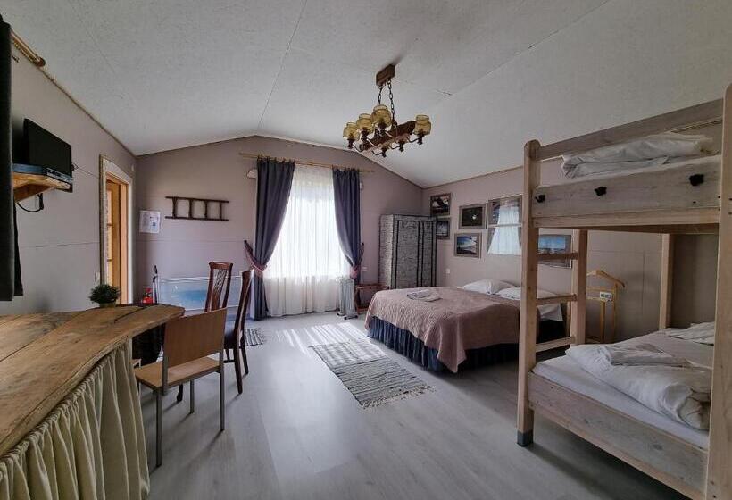 هاستل Viesu Nams Vecmuiža