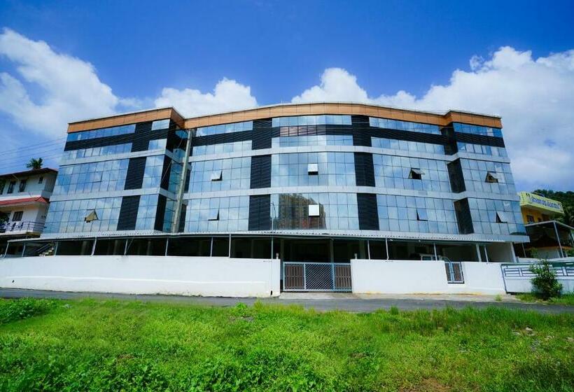 Hotel Flagship Vattekad Residency