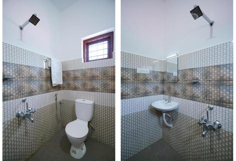 Hotel Flagship Vattekad Residency