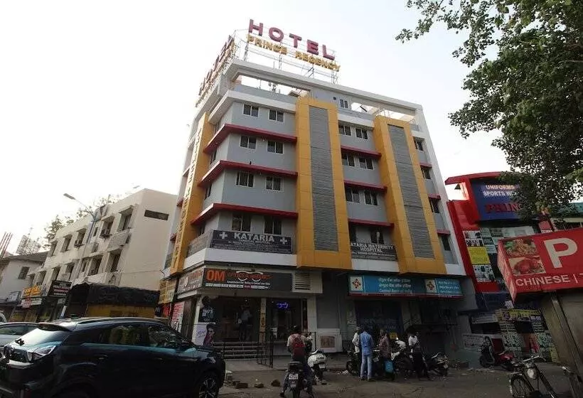 Itsy Hotels Prince Regency