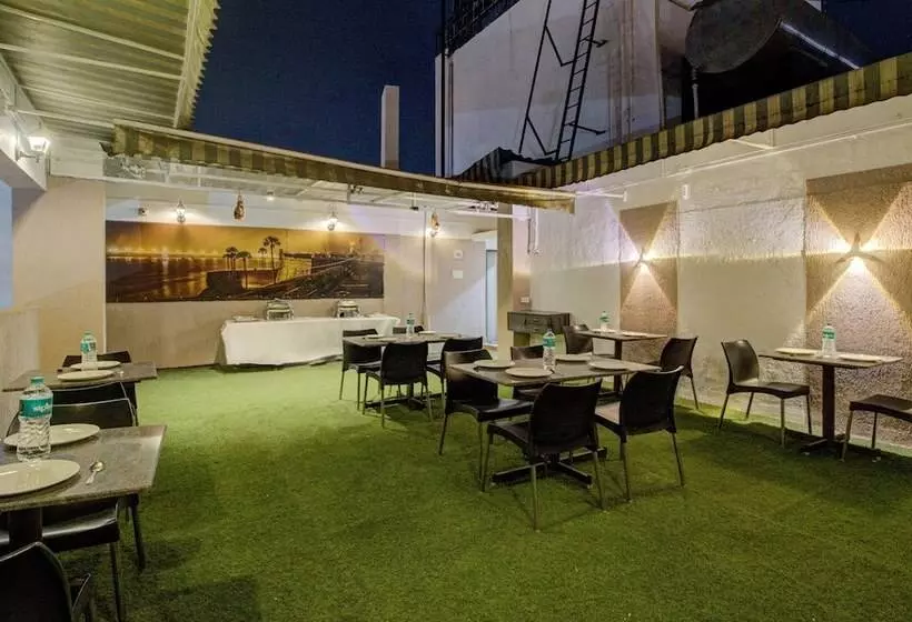 Itsy Hotels Prince Regency