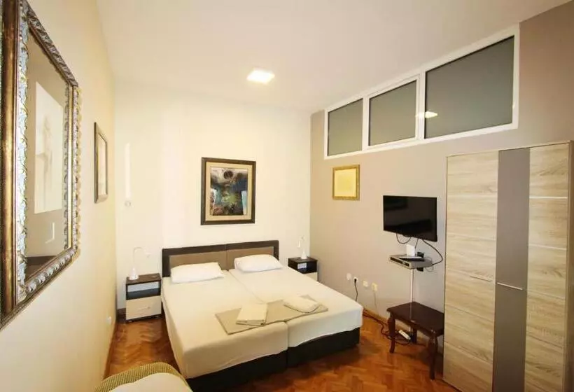 پانسیون Art Guesthouse