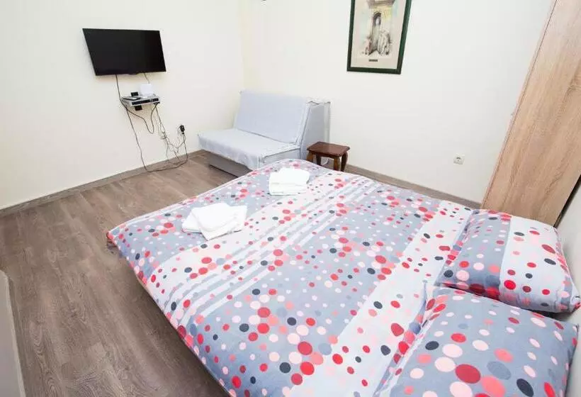 پانسیون Art Guesthouse