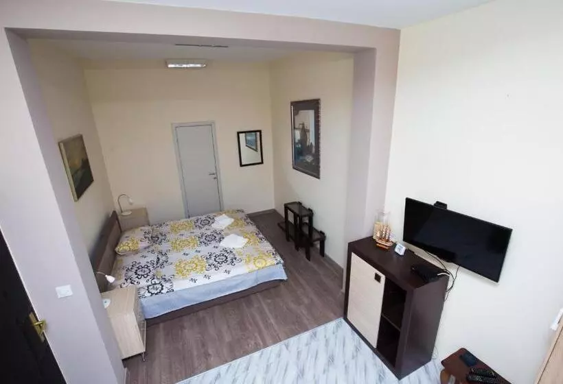 پانسیون Art Guesthouse