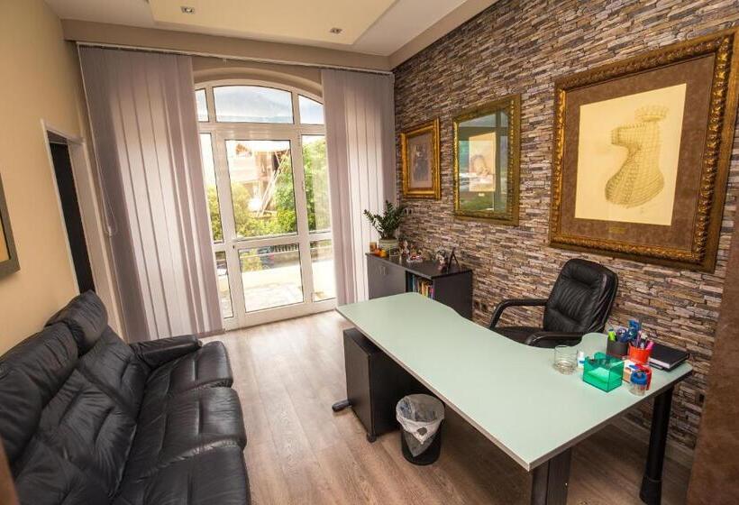 پانسیون Art Guesthouse