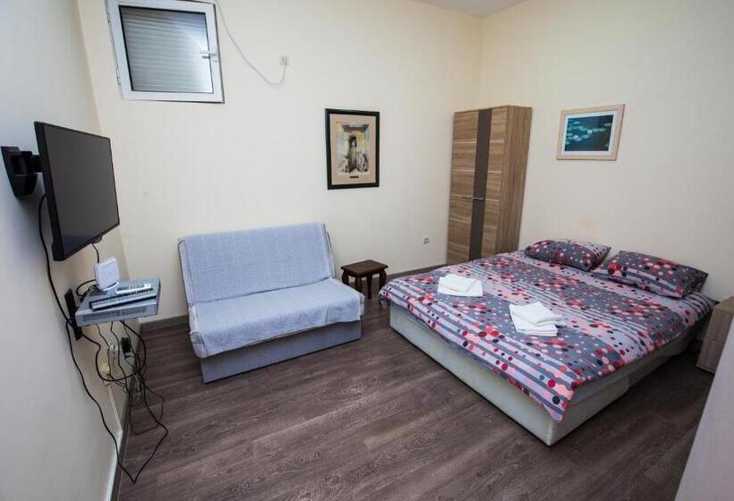 پانسیون Art Guesthouse