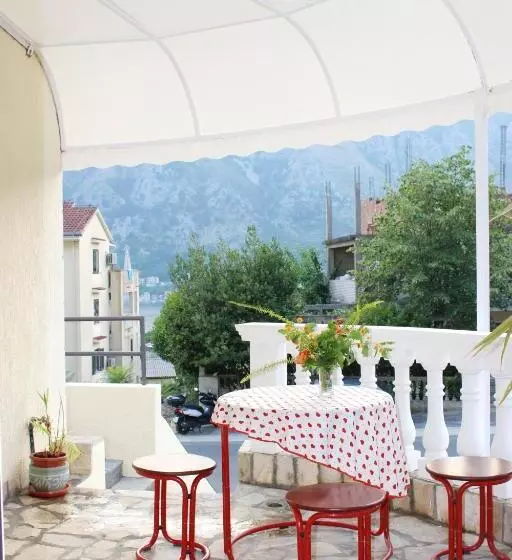پانسیون Art Guesthouse