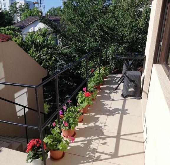 پانسیون Casa Georgian