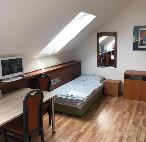 ペンション Penzión Dukát