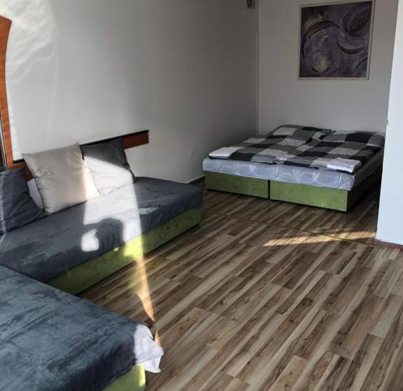 ペンション Penzión Dukát