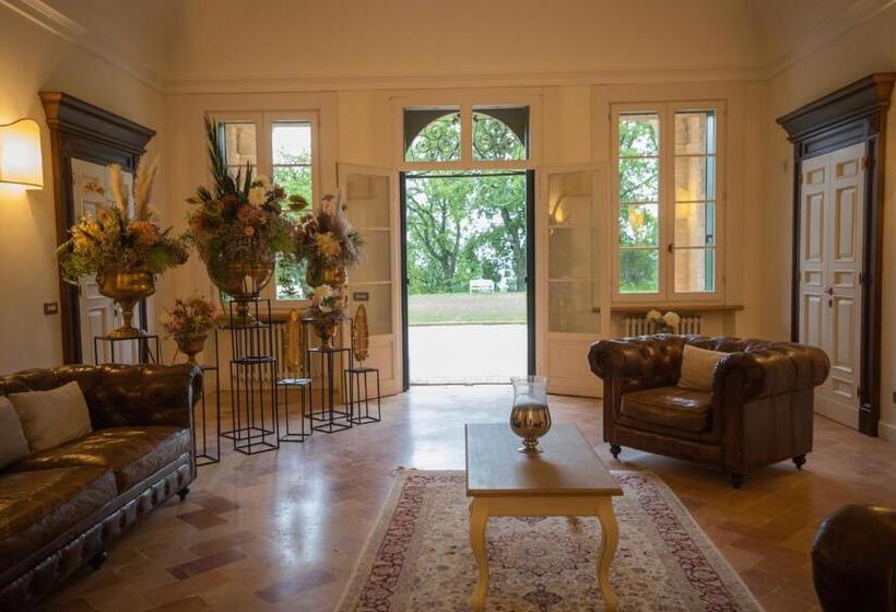 פנסיון Villa Nena