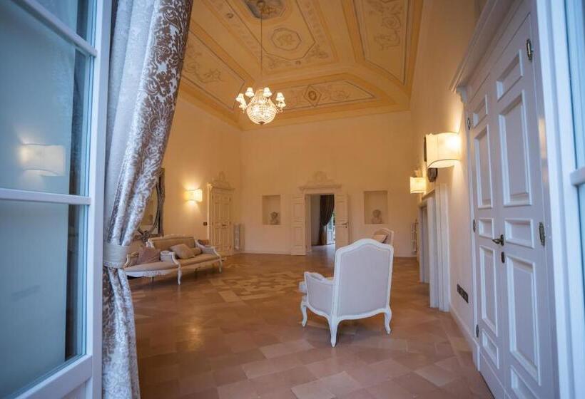 פנסיון Villa Nena