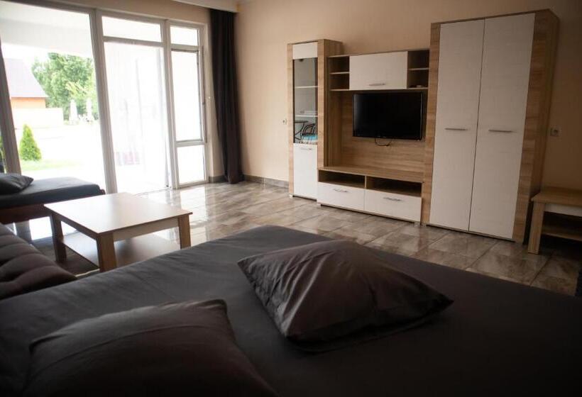 호텔 база відпочинку сонячна