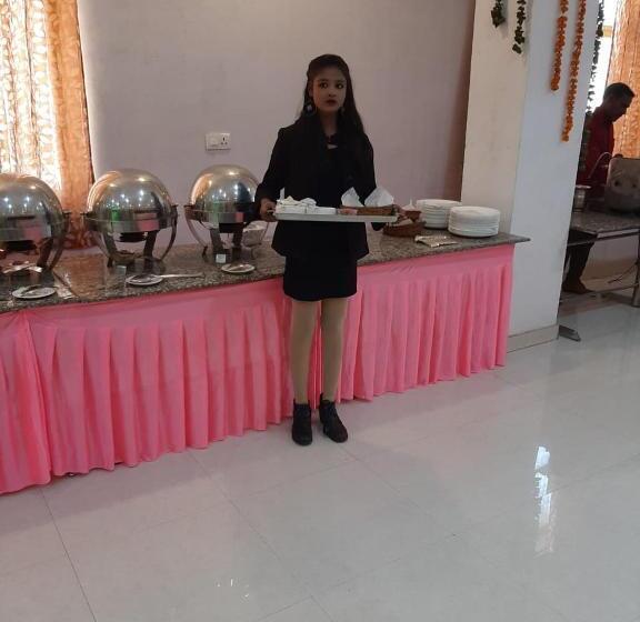 هتل Chandra Palace