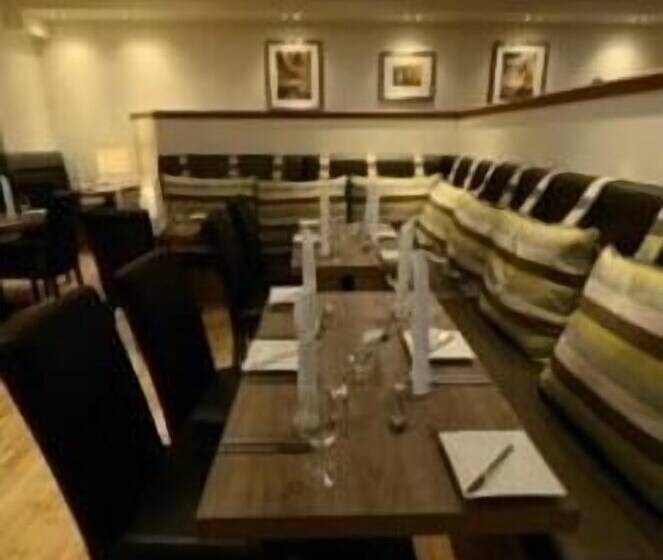 Anchor Hotel And Seabed Restaurant