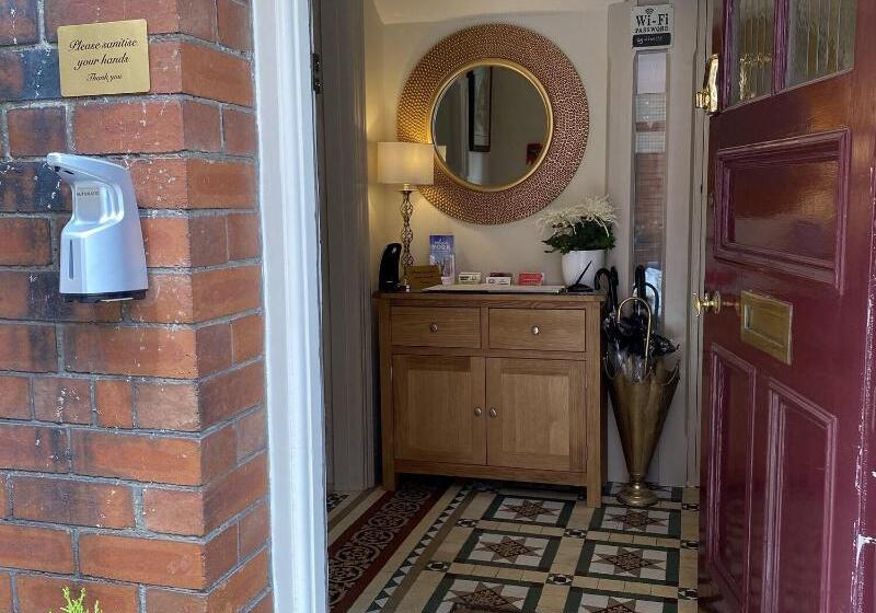 فندق Ashbourne House