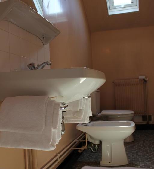 Отель Auberge De La Ramberge