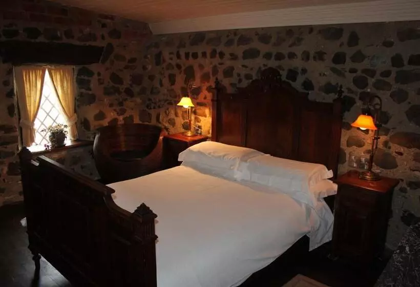 Hotel Clenaghans