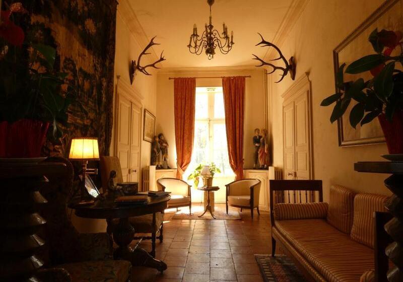 בית מלון כפרי Domaine De Chatenay Le Mans